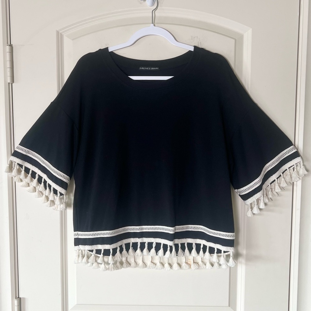 Harlow & Graham Womens Black Relaxed Fit T Shirt with cream Tassel Trim medium